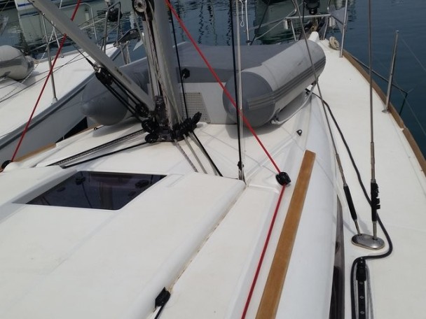 Sailboat rental with or without captain Jeanneau Sukošan