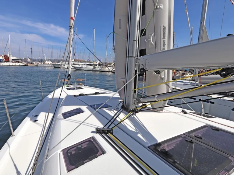 Rent a Jeanneau Sun Odyssey 490 Lávrio
