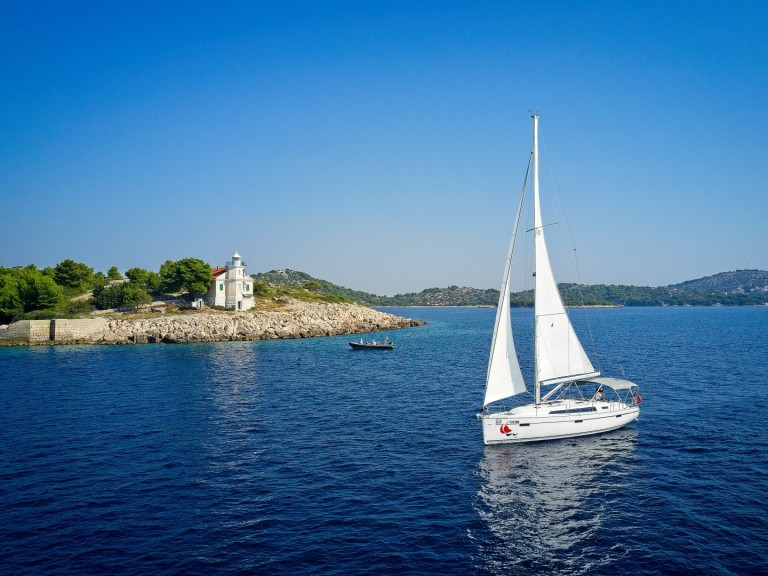 Bareboat Rental Sailboat Bavaria with a boat licence