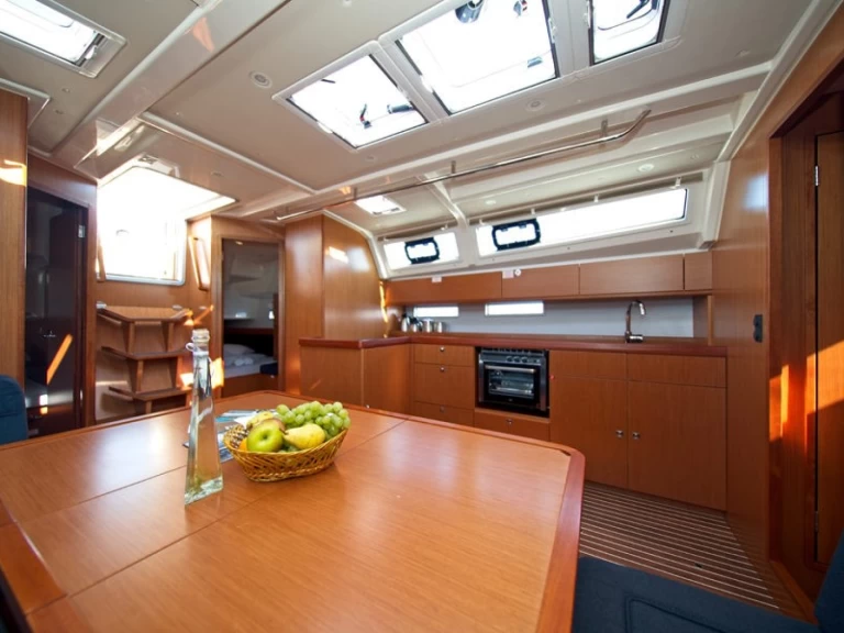 Rent a Bavaria Cruiser 46 Murter-Kornati