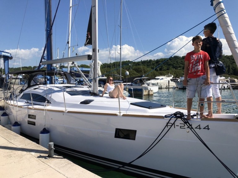 Sailboat for rent Zadar at the best price