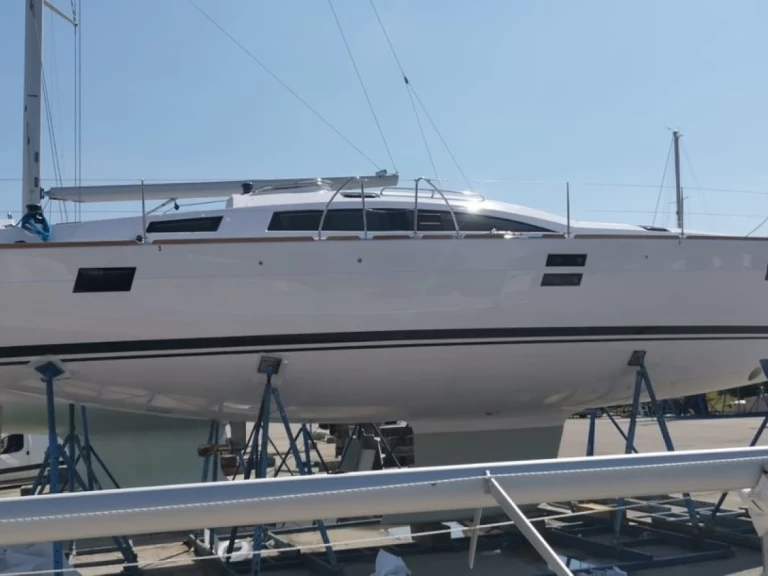Rent a Elan Impression 45.1 Zadar