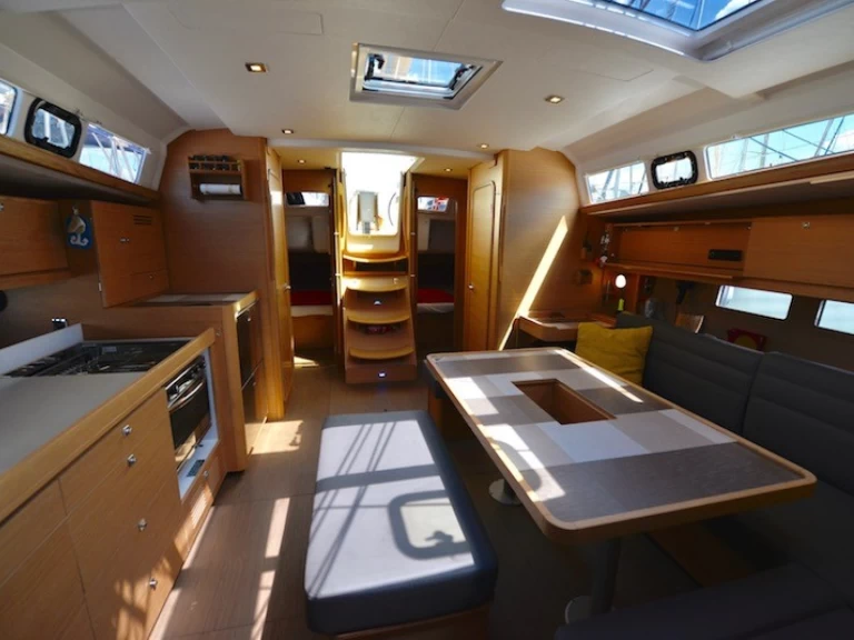 Sailboat rental in Cecina - Dufour Dufour 460 Grand Large