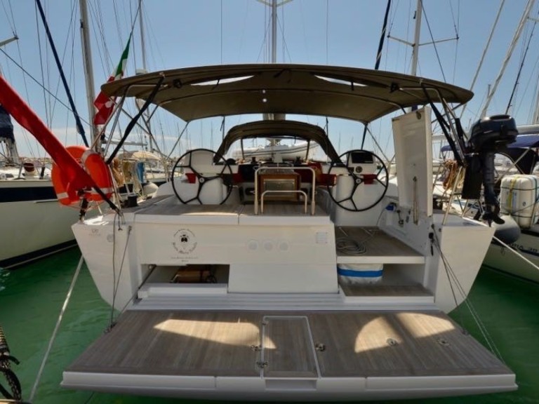 Rent a Dufour Dufour 520 Grand Large Cecina