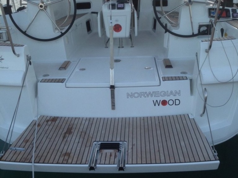 Jeanneau Sun Odyssey 479 in Cecina on SamBoat