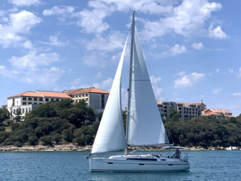 Boat rental Bavaria Cruiser 41 in Pula on Samboat