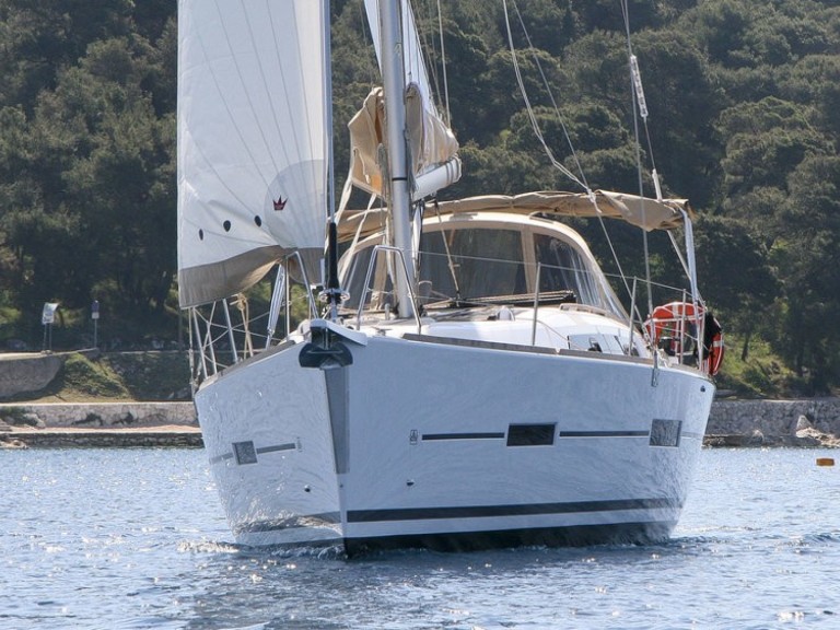 Sailboat rental in Rogoznica - Dufour Dufour 382 Grand Large