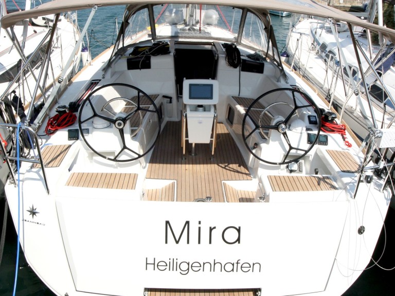 Sailboat rental in Pula - Jeanneau Sun Odyssey 419 - 3 cab.