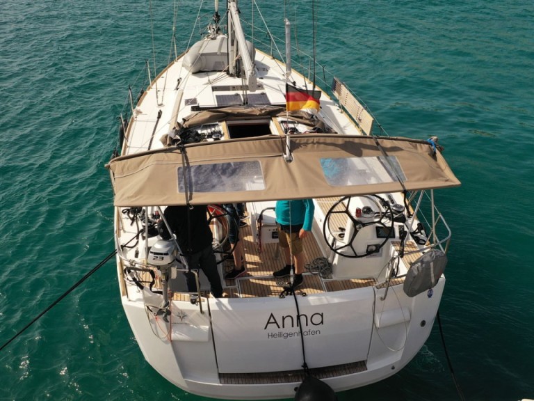 Bareboat Rental Sailboat Jeanneau with a boat licence