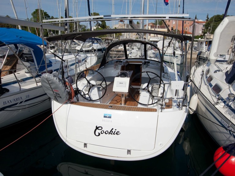 Rent a Bavaria Cruiser 34 Style Zadar