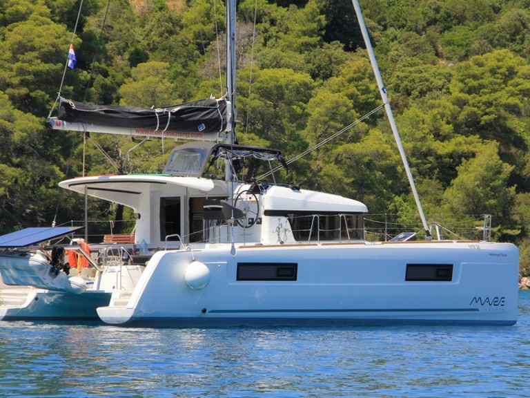 Boat rental Lagoon Lagoon 40 in Šibenik on Samboat
