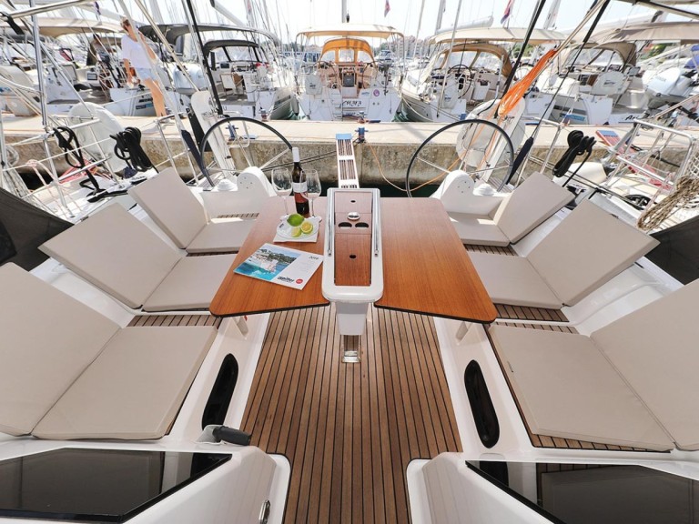 Boat rental Dufour Dufour 382 Grand Large in Biograd na Moru on Samboat