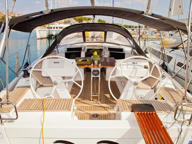 Rent a Hanse Hanse 458 Pula