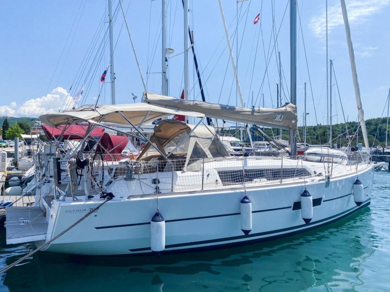 Sailboat for rent Portorož at the best price