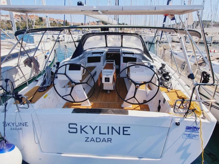 Bareboat Rental Sailboat Hanse with a boat licence