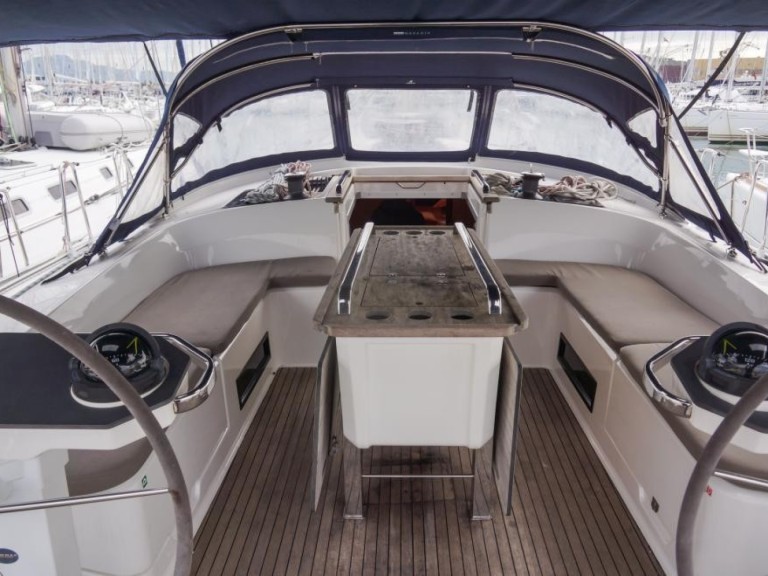 Bareboat Rental Sailboat Bavaria with a boat licence