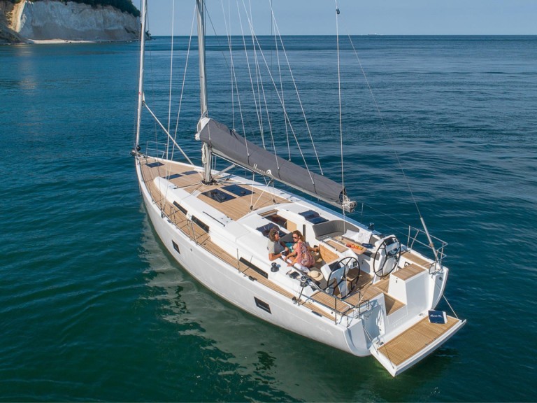 Bareboat Rental Sailboat Hanse with a boat licence