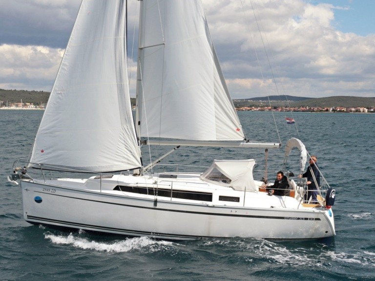 Sailboat rental in Sukošan - Bavaria Cruiser 33