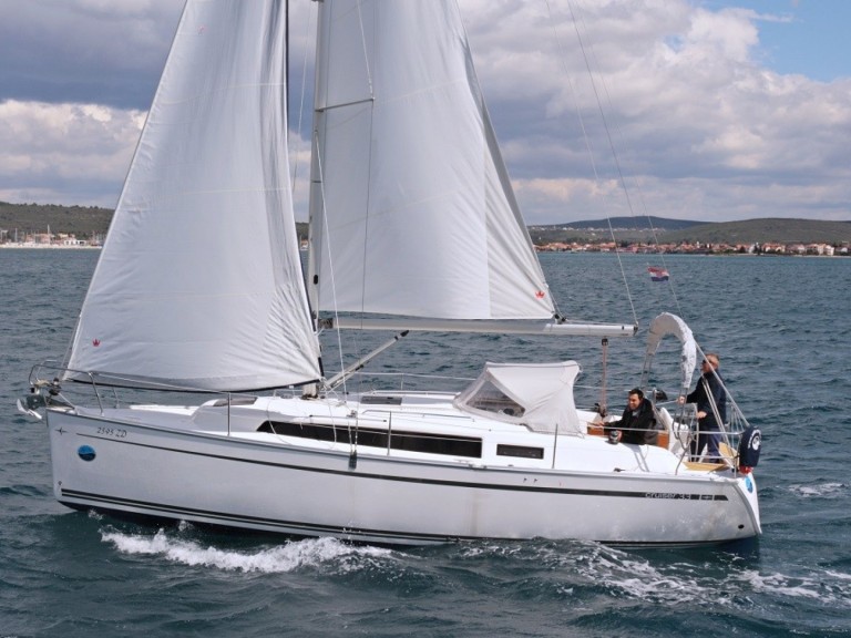 Yacht charter Sukošan cheap Cruiser 33