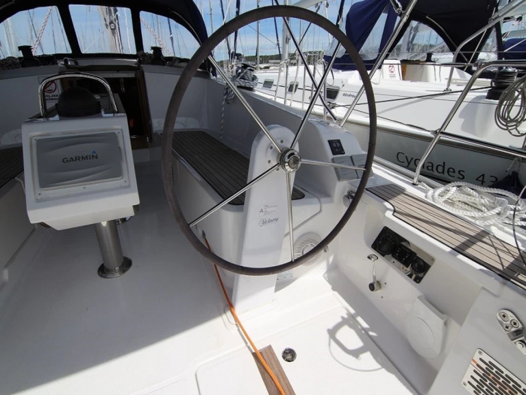 Rent a Bavaria Cruiser 41 Sukošan