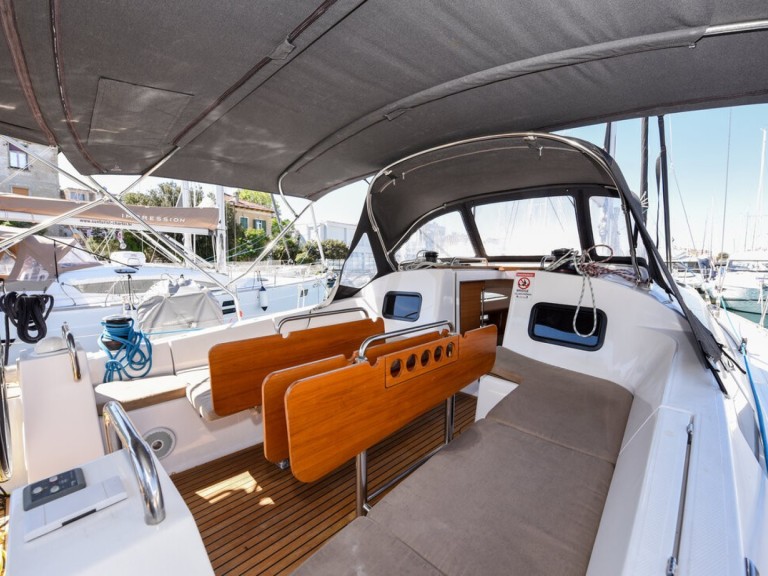 Boat rental Elan Impression 45.1 in Zadar on Samboat