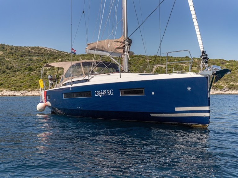 Rent a Jeanneau Sun Odyssey 490 Primošten