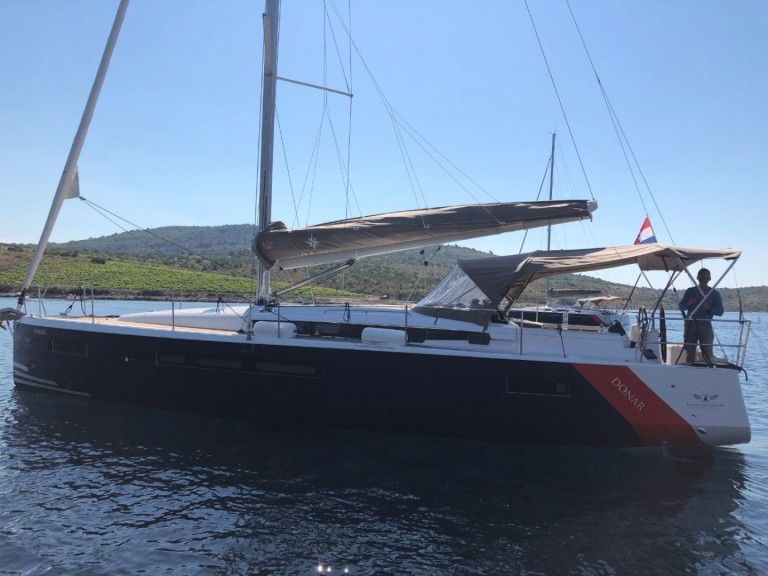 Jeanneau Sun Odyssey 490 in Primošten on SamBoat