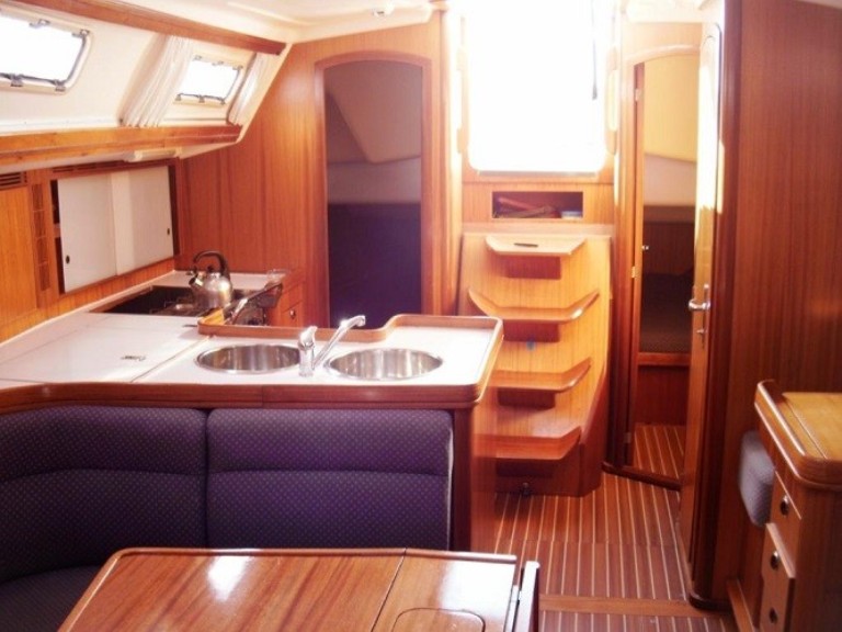 Elan Elan 40 in Betina on SamBoat