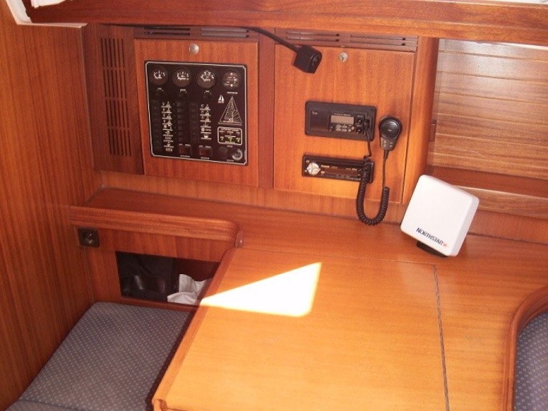 Boat rental Elan Elan 40 in Betina on Samboat