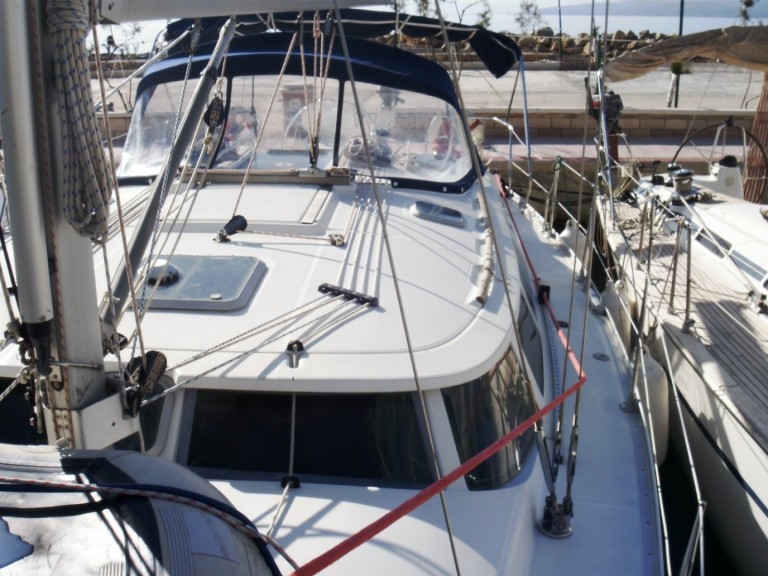 Jeanneau Sun Odyssey 43 DS charter bareboat or captained in  Betina