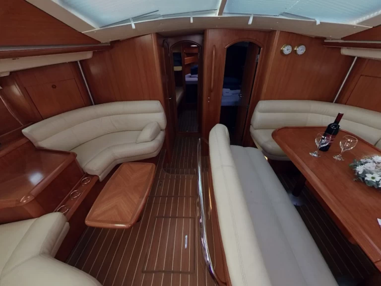 Boat rental Jeanneau Sun Odyssey 54 DS in Betina on Samboat