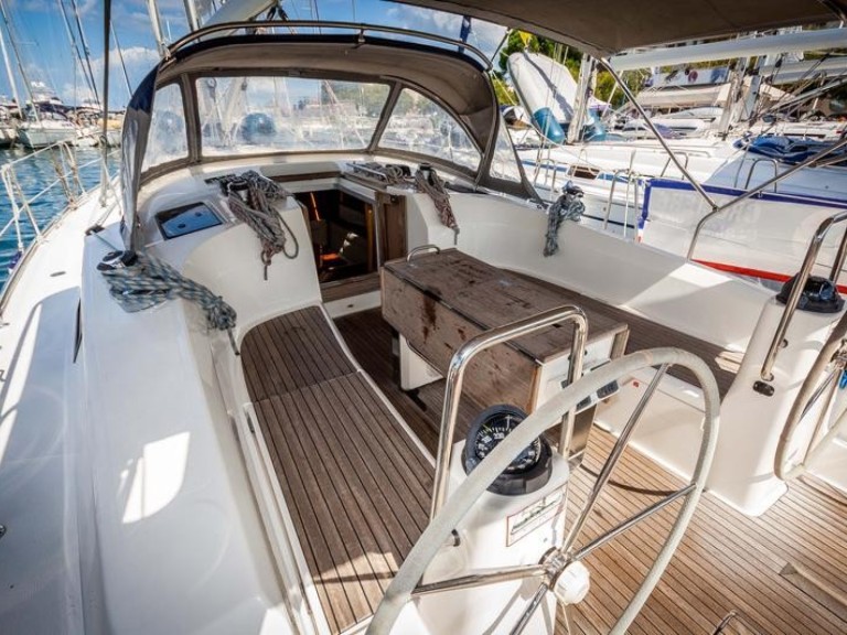 Rent a Bavaria Cruiser 40 Marina Tankerkomerc