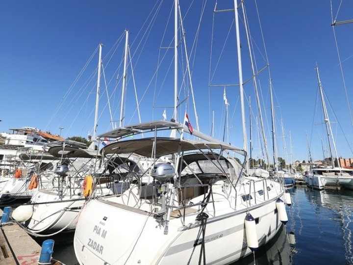 Yacht charter Zadar cheap Cruiser 40