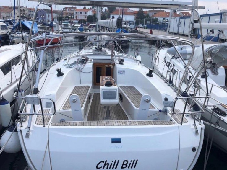 Rent a Bavaria Cruiser 41 Zadar
