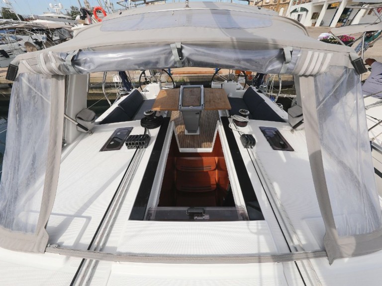 Sailboat rental in Zadar - Bénéteau Oceanis 41.1