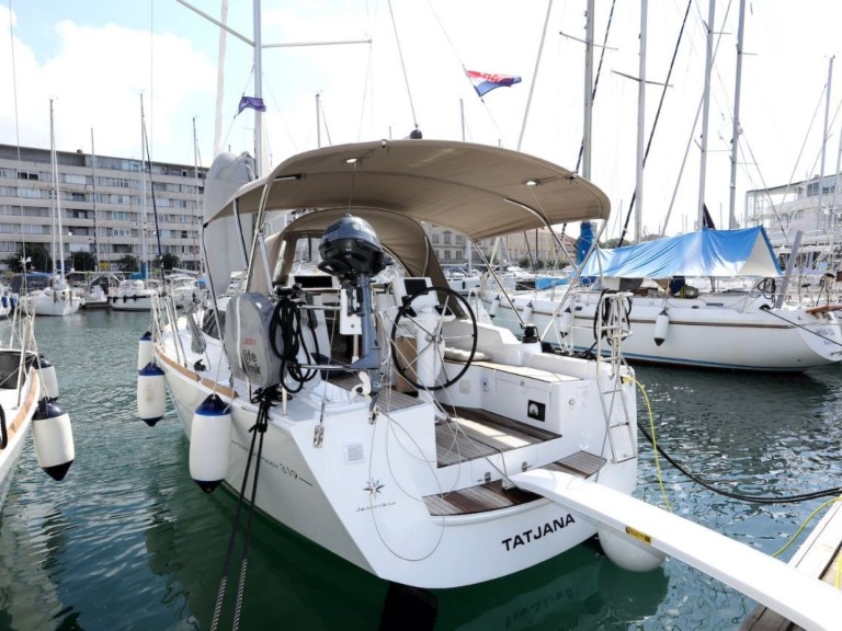 Jeanneau Sun Odyssey 319 in Pula on SamBoat