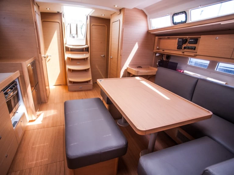 Sailboat rental in Primošten - Dufour Dufour 460 Grand Large