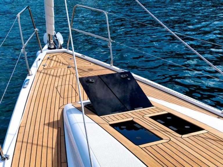Sailboat rental with or without captain Elan Primošten