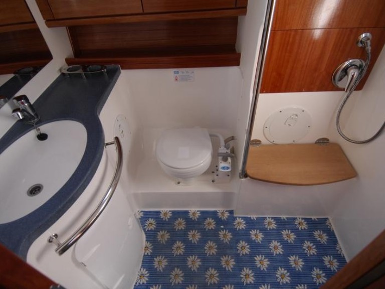 Boat rental Bavaria Cruiser 46 in Rogoznica on Samboat