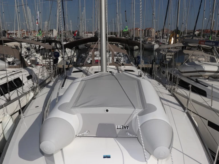Sailboat for rent Biograd na Moru at the best price