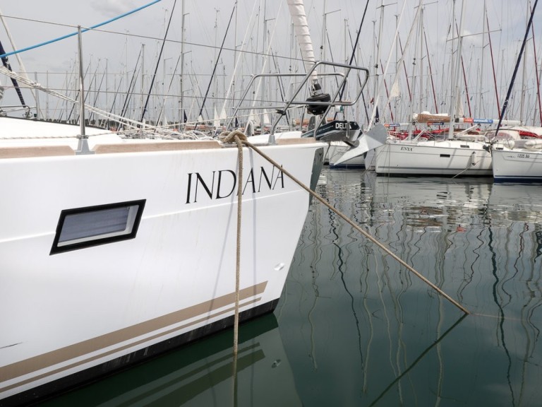 Bareboat Rental Sailboat Elan with a boat licence