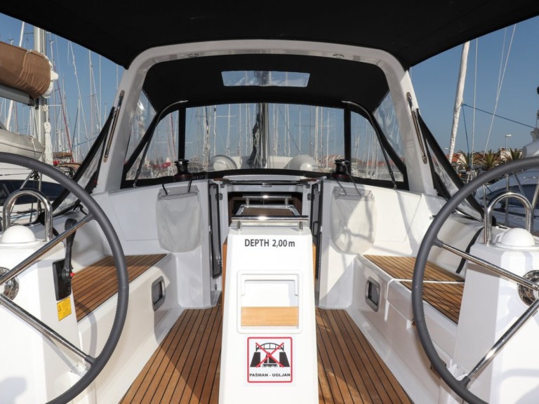 Sailboat for rent Biograd na Moru at the best price