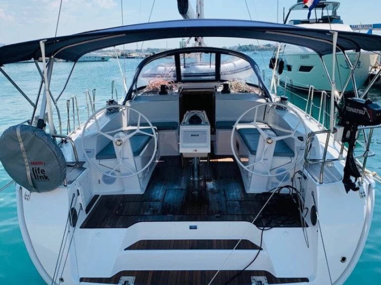 Rent a Bavaria Cruiser 46 Sukošan
