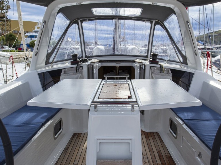 Sailboat for rent Zadar at the best price