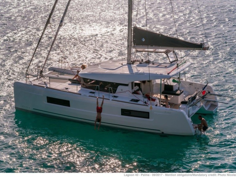 Yacht charter Marina Frapa cheap Lagoon 40