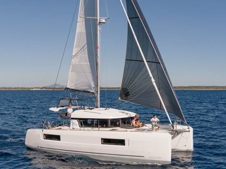 Boat rental Lagoon Lagoon 40 in Primošten on Samboat