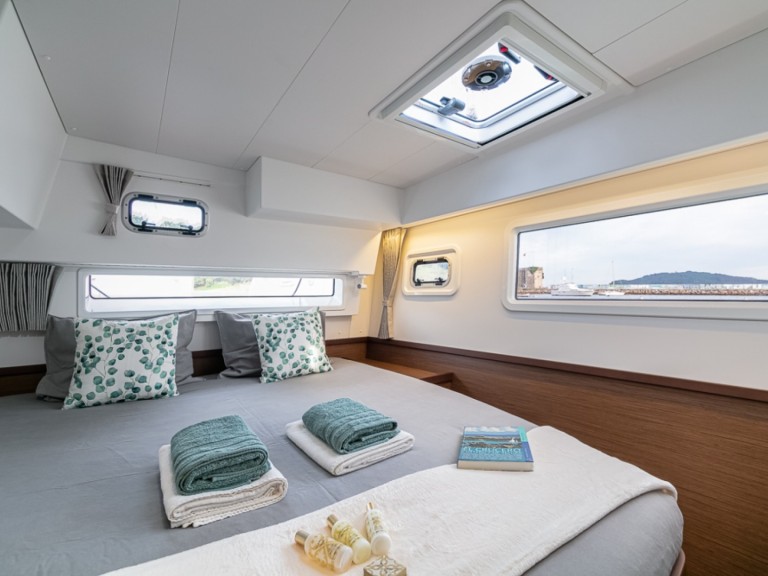 Catamaran for rent Baiona at the best price