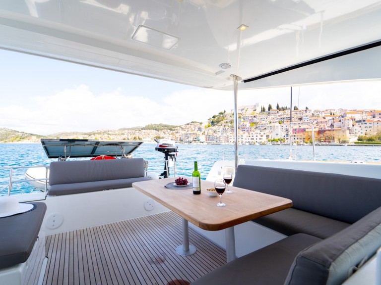 Yacht charter Šibenik cheap Lagoon 40