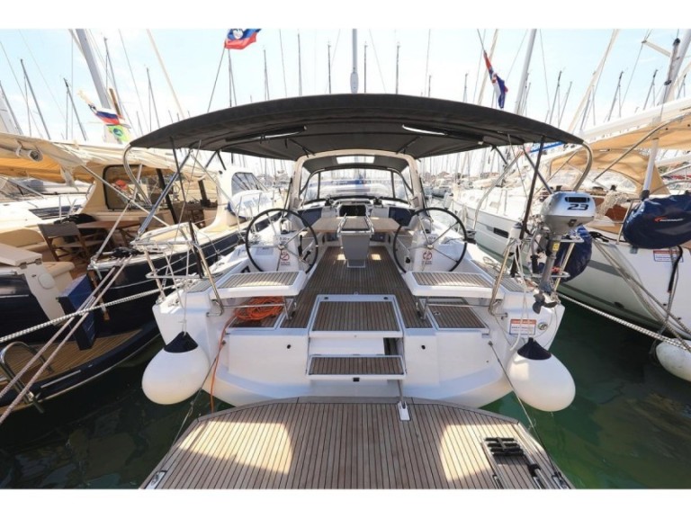 Sailboat rental in Biograd na Moru - Bénéteau Oceanis 41.1