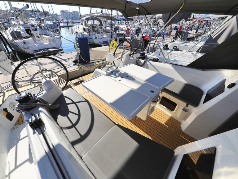 Bareboat Rental Sailboat Jeanneau with a boat licence